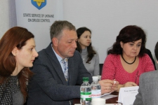 Round table 